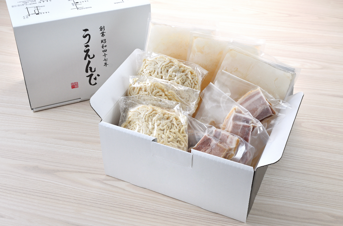 【冷凍】うえんで 塩らぁ麺(1セット3食・具材つき)/スープ・麺・チャーシュー・メンマ