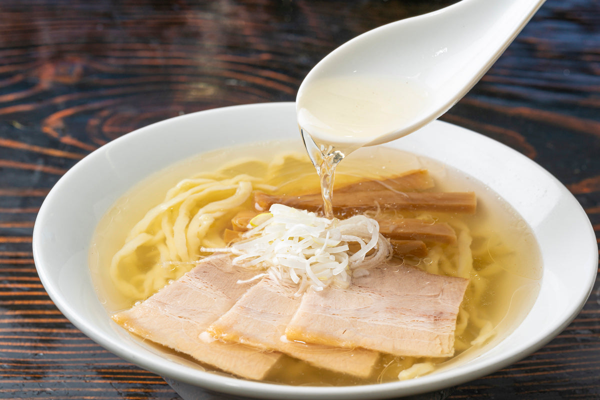 【冷凍】塩らぁ麺（1セット3食・具材つき）／スープ・麺・チャーシュー・メンマ